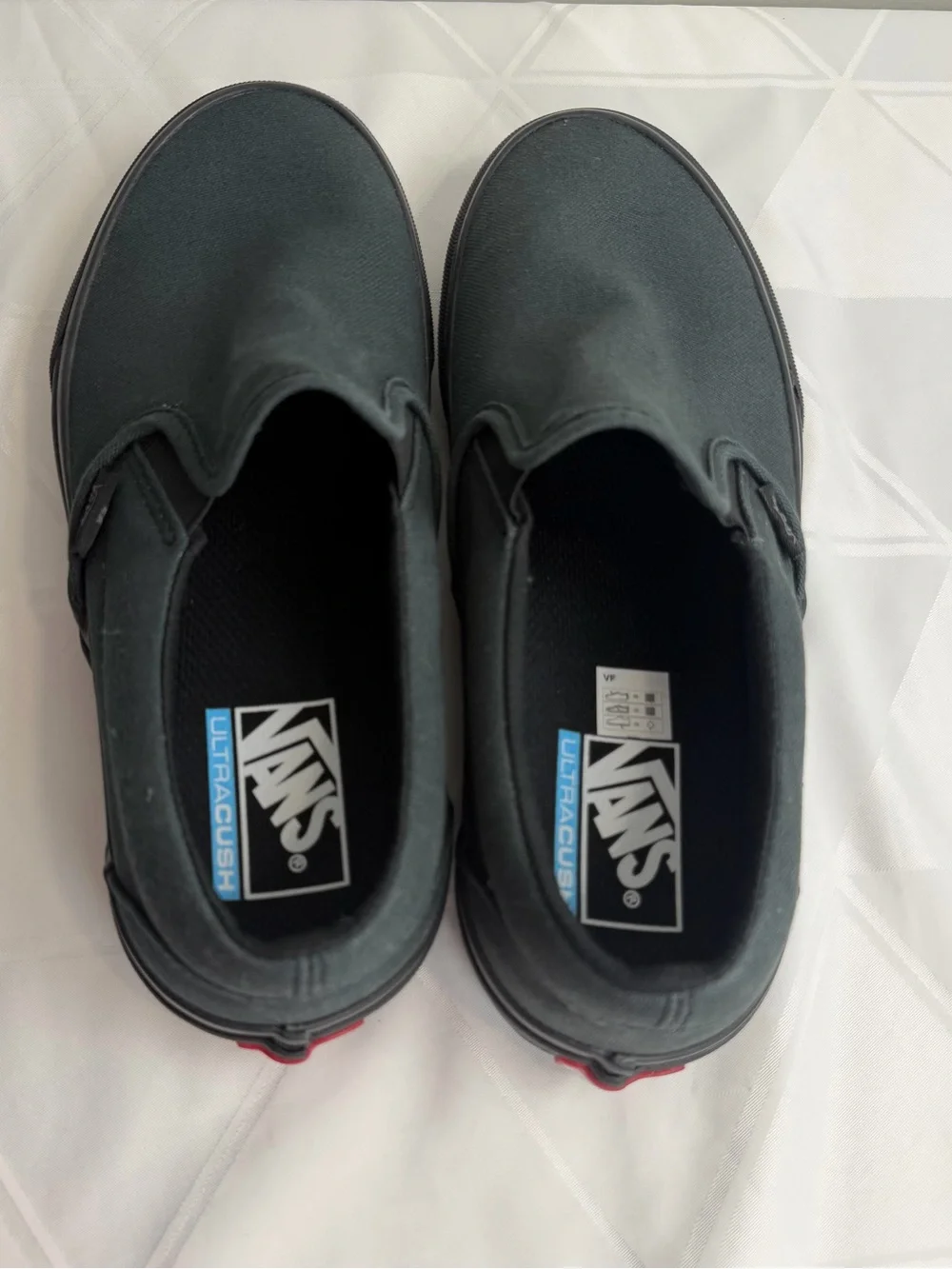 Vans Unisex Classic Slip-On Canvas Shoe Dark Green US Size 8.5 men/10 women NWOT